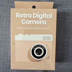 Retro Digital rechargeable Camera in Cream